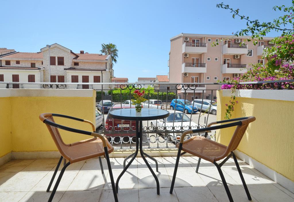 Guest House Villa Iva Budva Rum bild