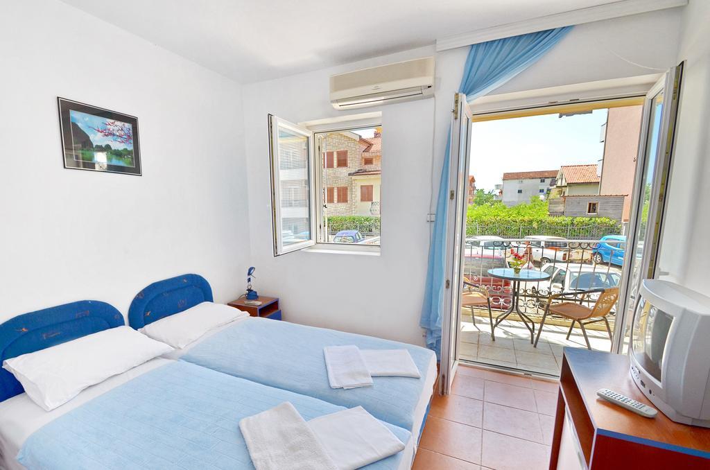 Guest House Villa Iva Budva Rum bild