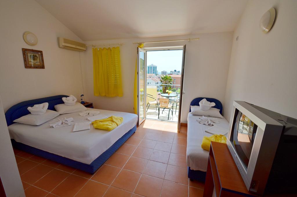 Guest House Villa Iva Budva Rum bild