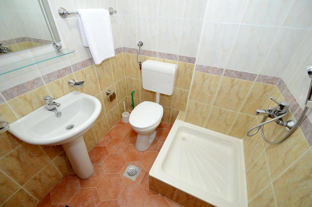 Guest House Villa Iva Budva Rum bild