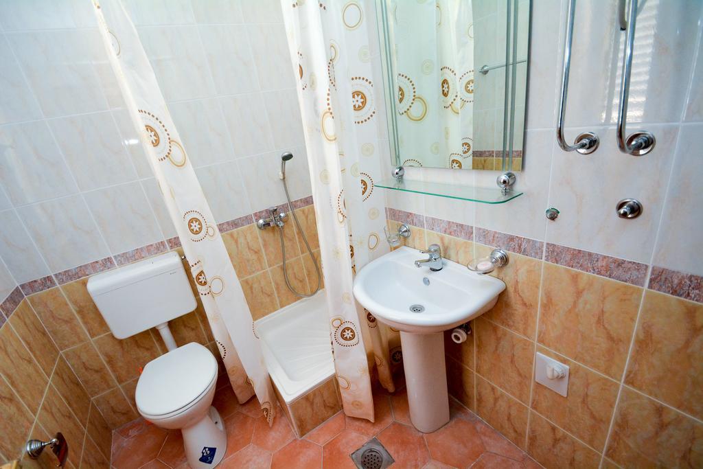 Guest House Villa Iva Budva Rum bild