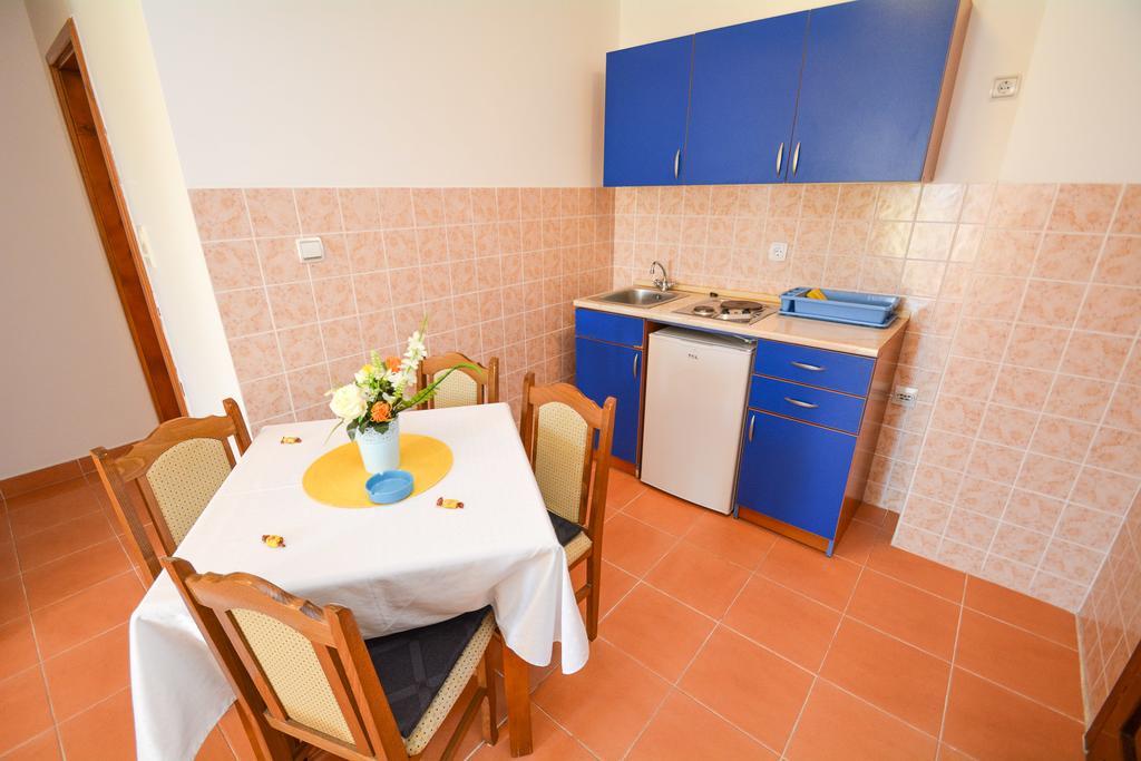 Guest House Villa Iva Budva Rum bild